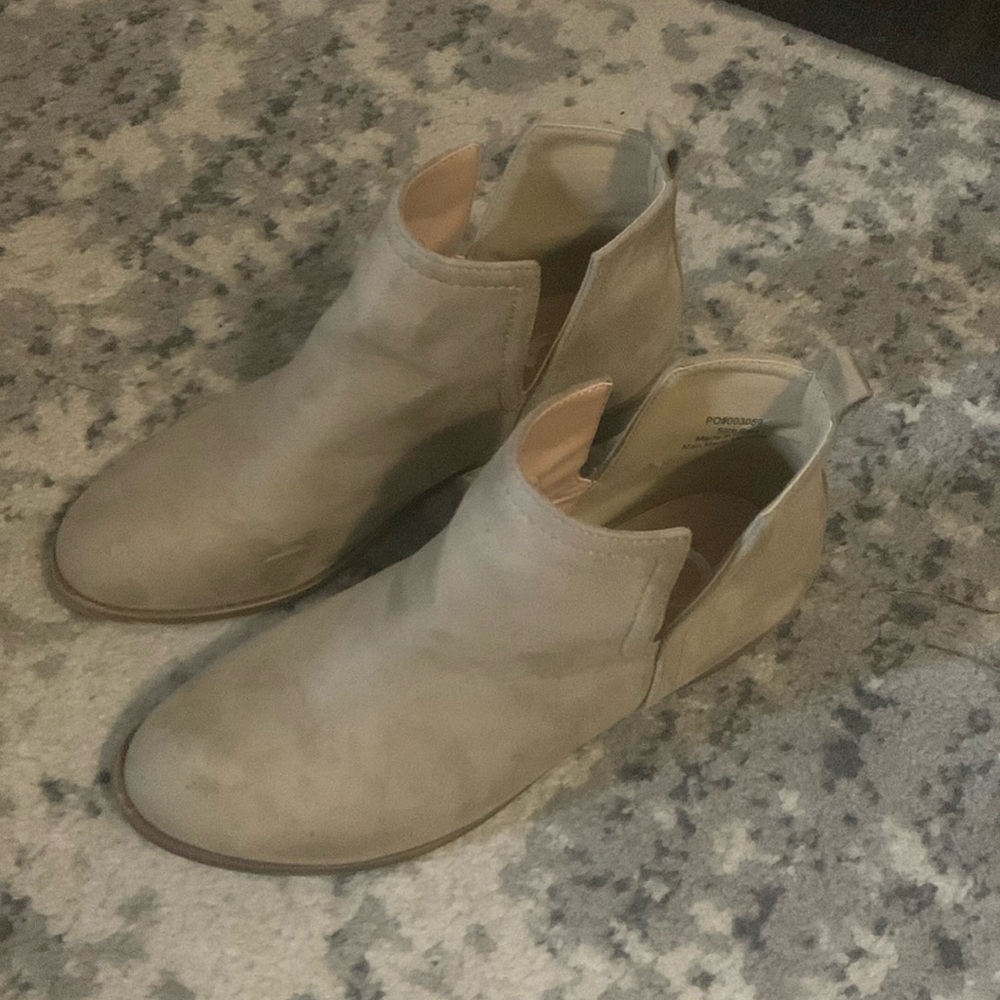 Shoes worn once
